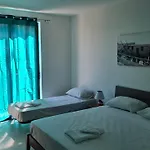 St Julians Bay Sea Front דירה