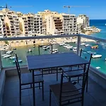 St Julians Bay Sea Front דירה *