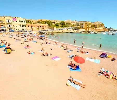 St Julians Bay Sea Front Apartment San Ġiljan