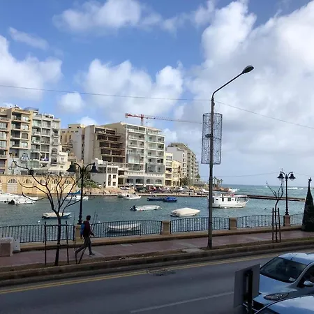 St Julians Bay Sea Front Apartment San Ġiljan