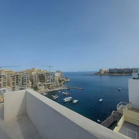 St Julians Bay Sea Front San Ġiljan