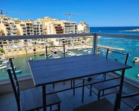 St Julians Bay Sea Front Apartment