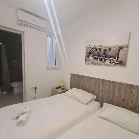 Apartment St Julians Bay Sea Front *