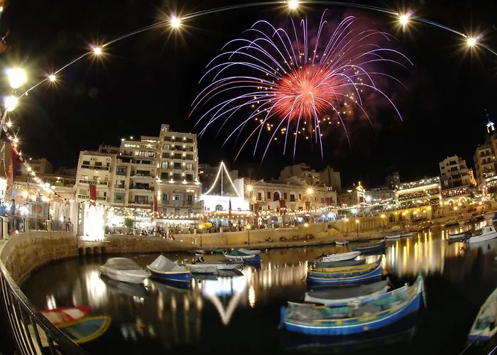 Апартаменты St Julians Bay Sea Front *