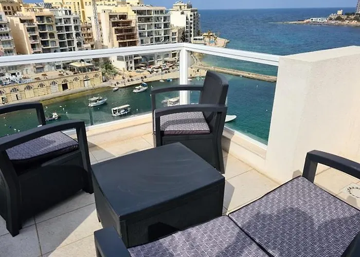 St Julians Bay Sea Front Apartman *