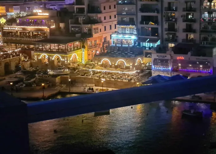 Апартаменты St Julians Bay Sea Front